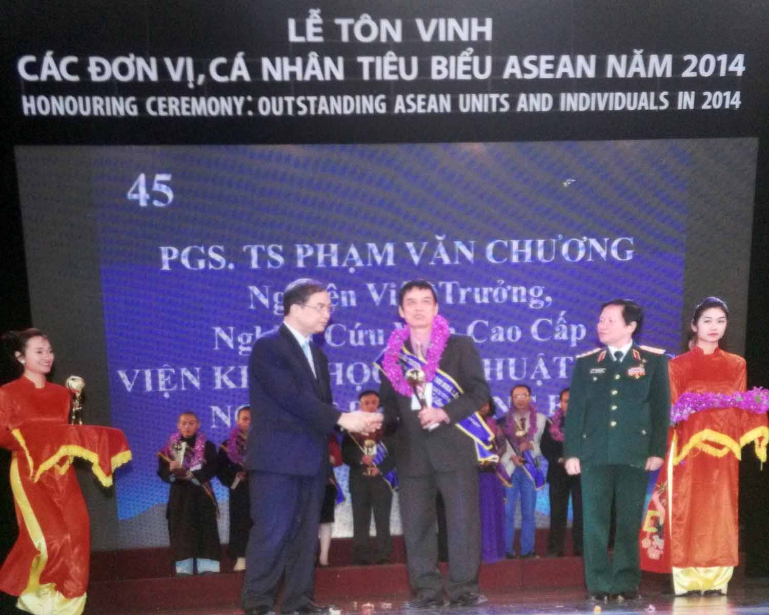 Xem chi tiết